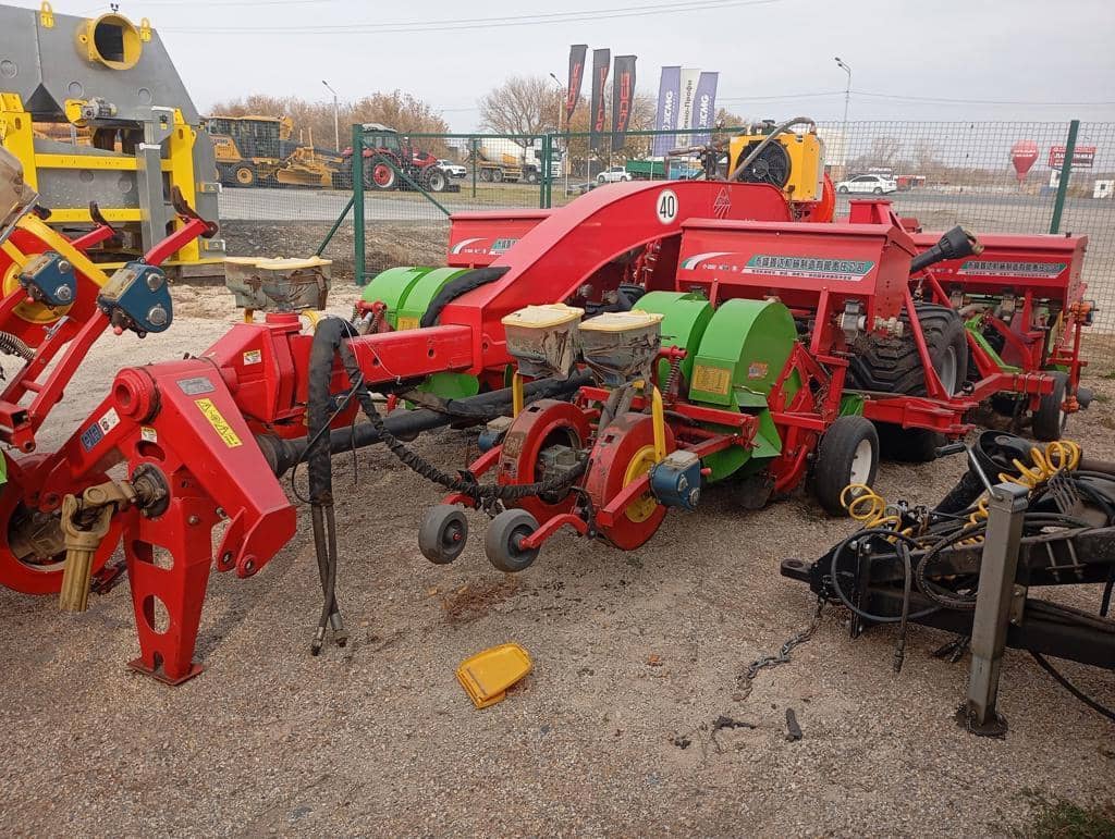 Jilin Kangda Agricultural Machinery 2BMZF-12C сеялка точного высева,  9 км, 2023 года в лизинг