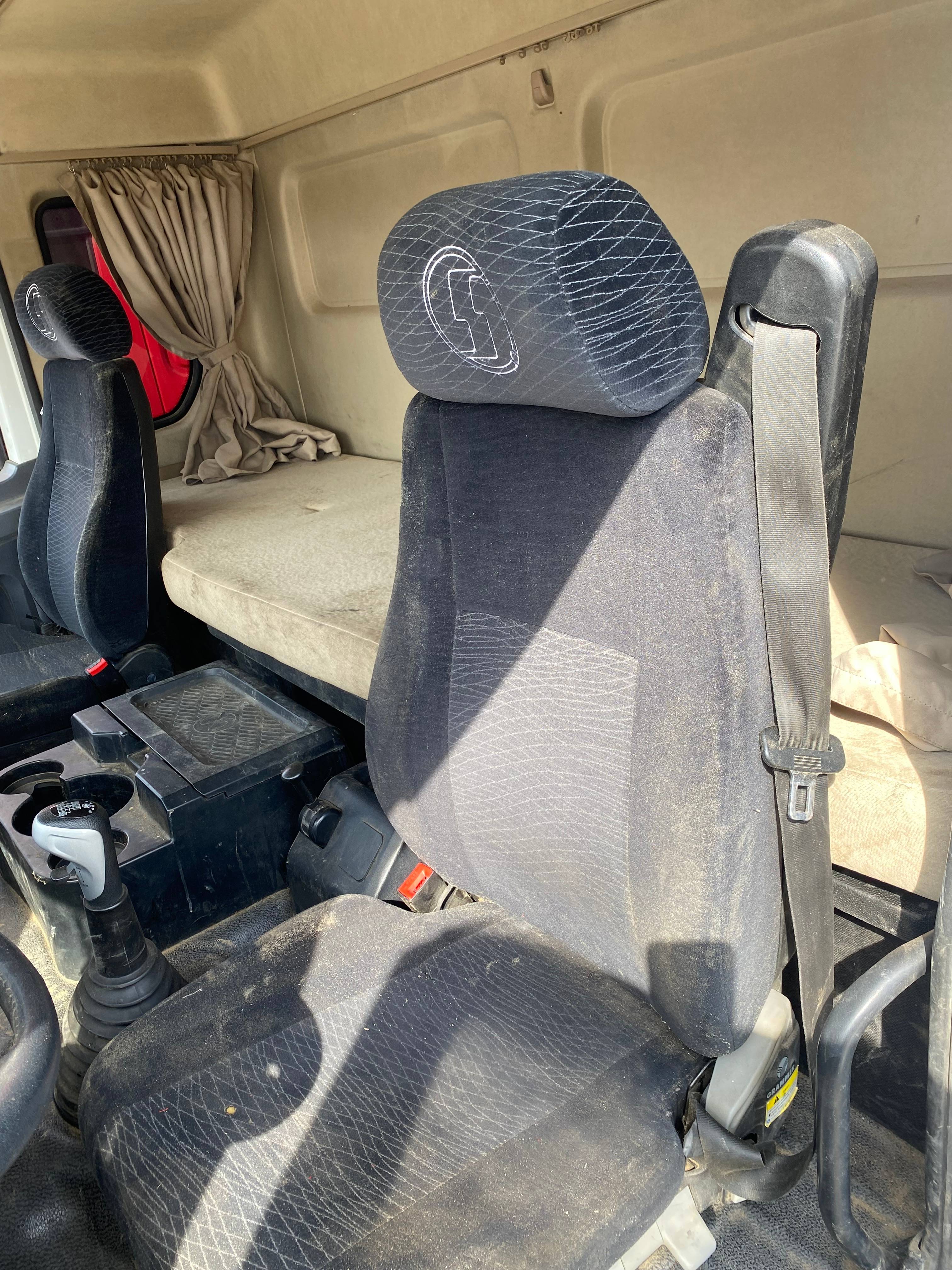 Shacman SX33186V366 Лот 000001560