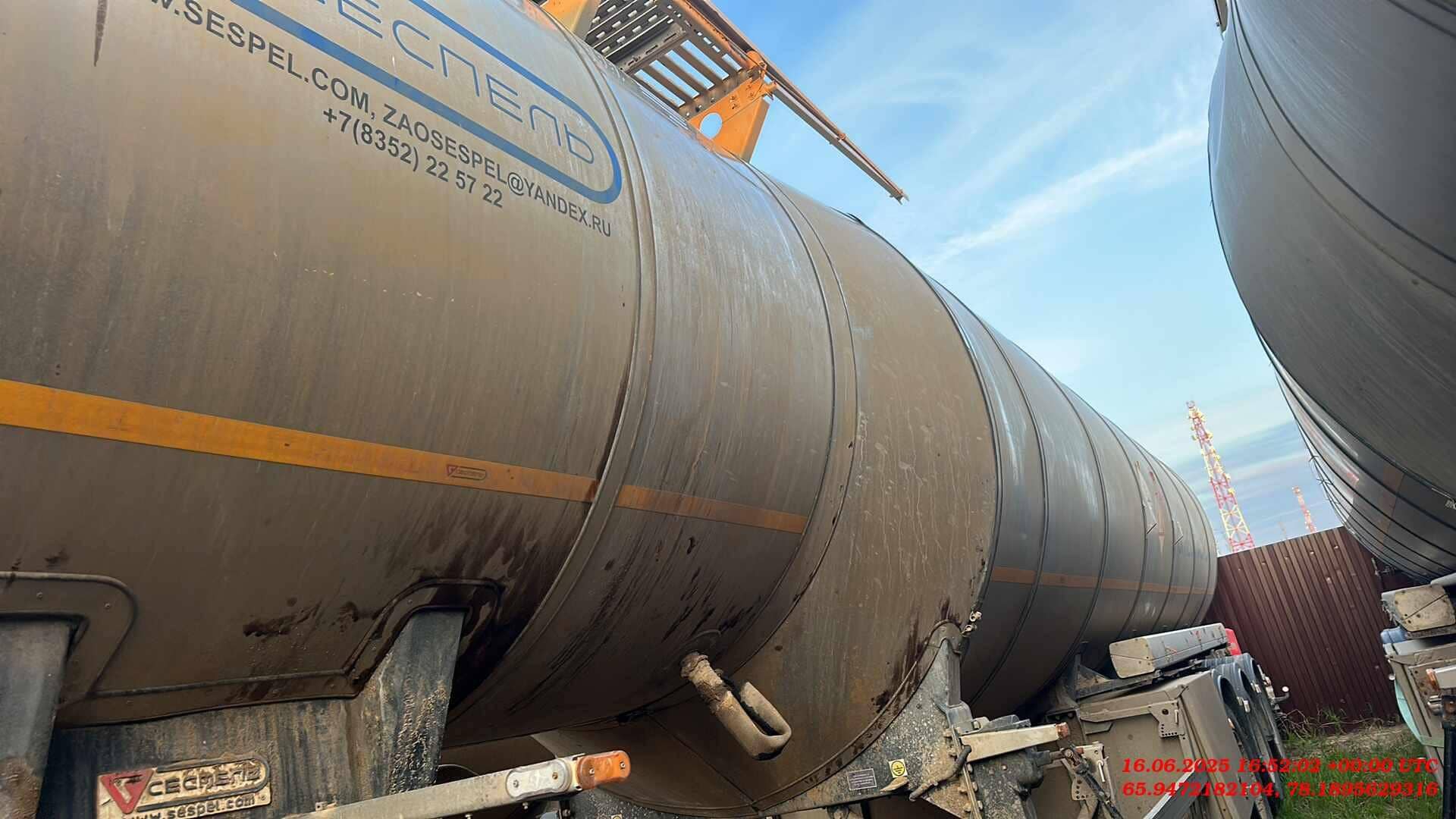 Сеспель Битумовоз SF3B38, 2023 года в лизинг