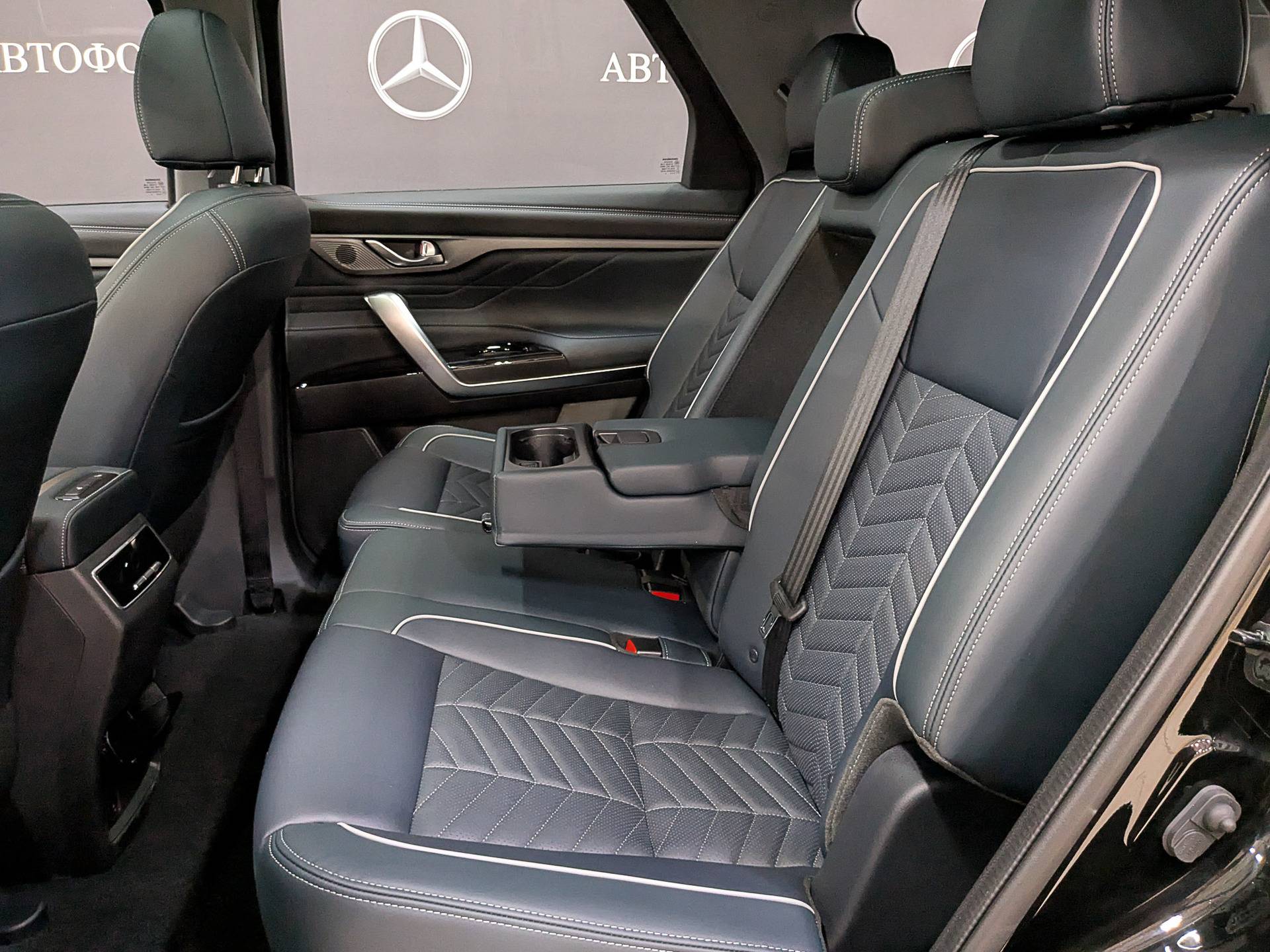 Changan CS95 Black edition 2.0T 8AT