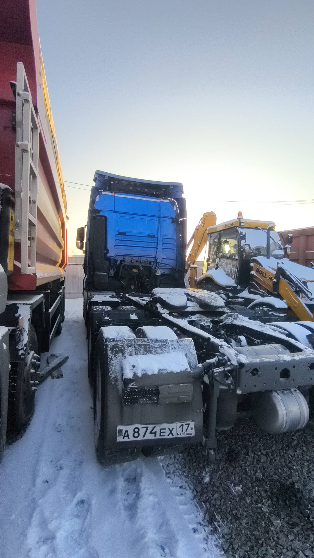 Sitrak С7Н 6×4 ZZ4256V364HE,  244 482 км, 2023 года в лизинг