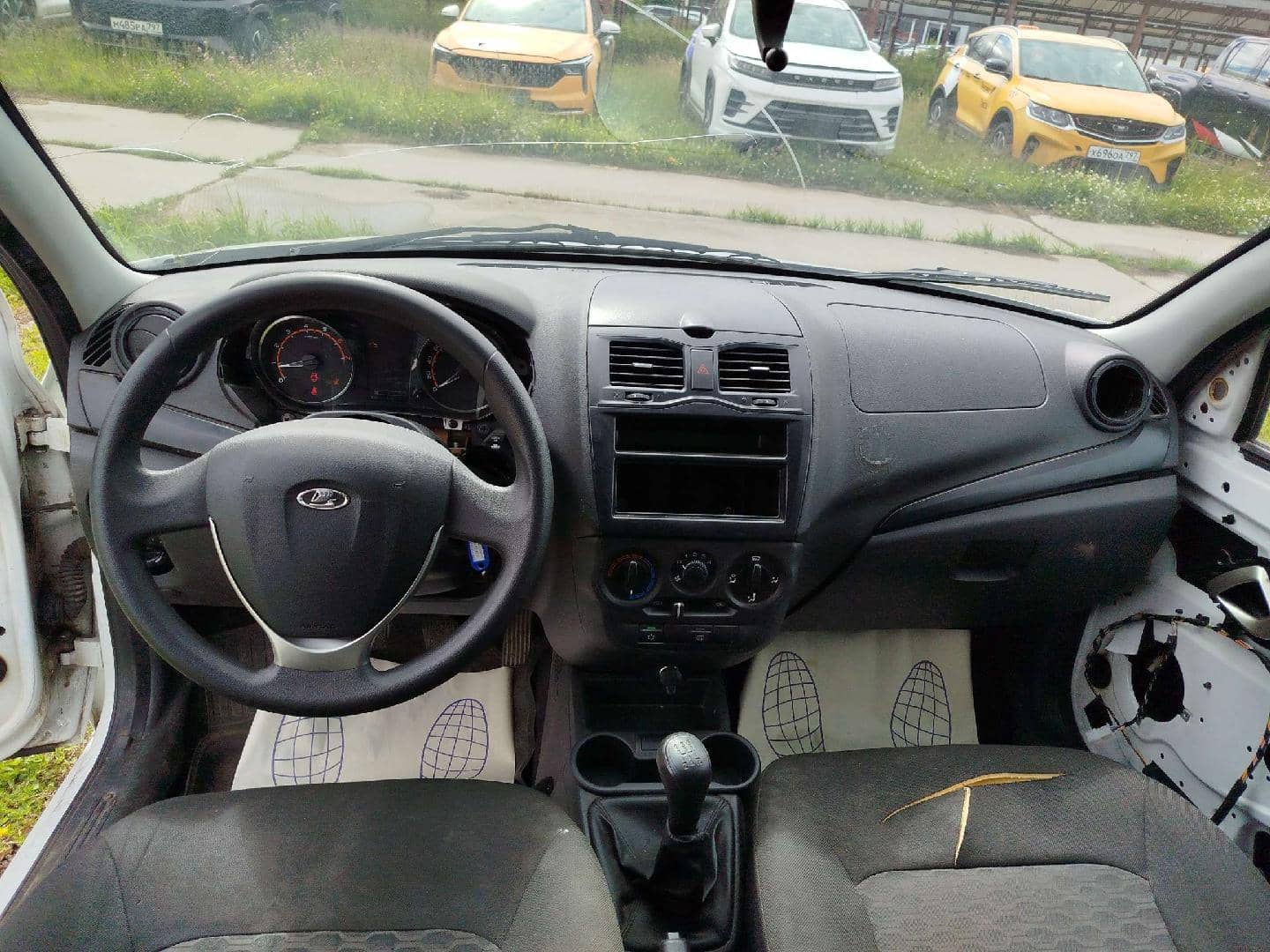Lada Granta седан,  117 538 км, 2023 года в лизинг