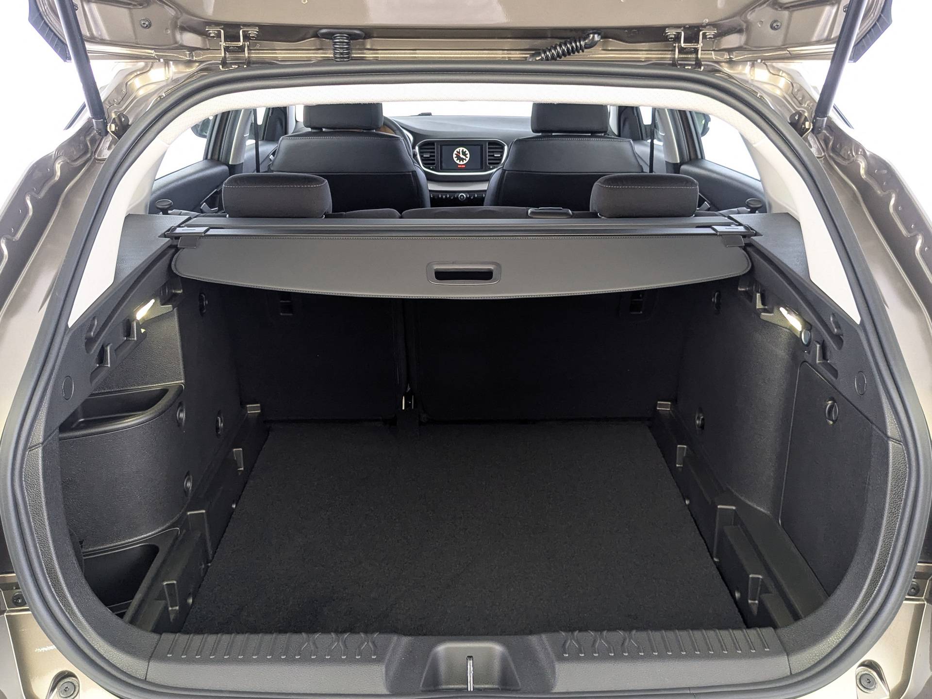 Lada Vesta седан Life 24 1.6 106hp 5MT