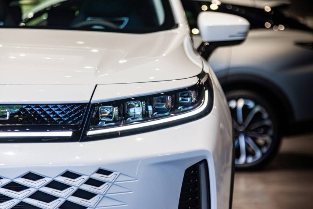 EXEED LX Premium 1.6T 7DCT AWD