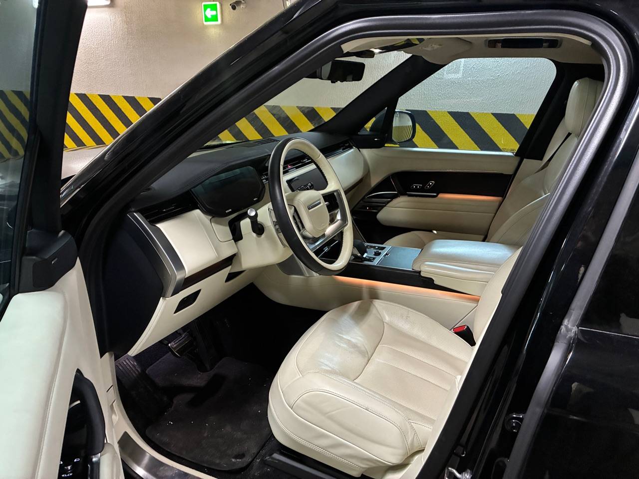 Land Rover Range Rover,  99 426 км, 2023 года в лизинг