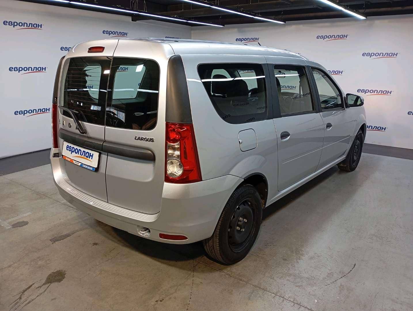 Lada Largus универсал,  28 747 км, 2024 года в лизинг