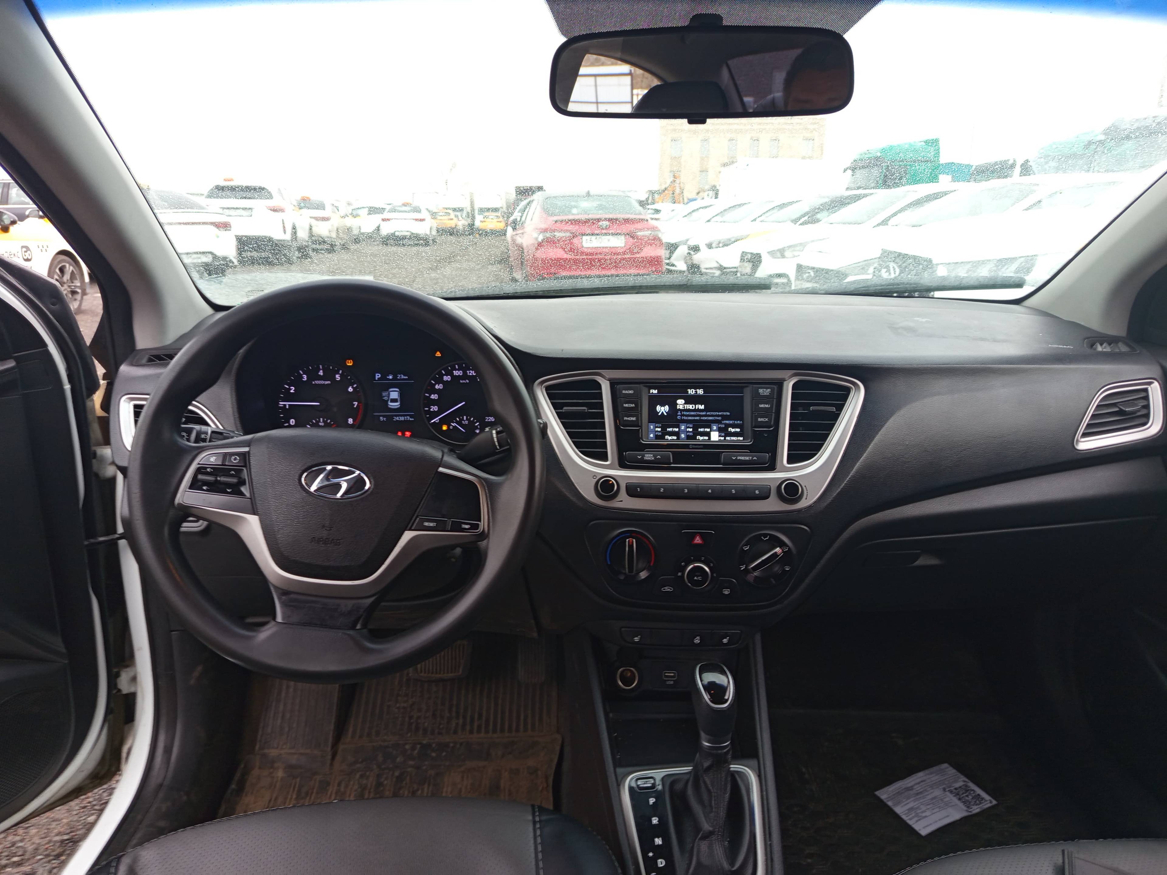 Hyundai Solaris,  243 817 км, 2019 года в лизинг