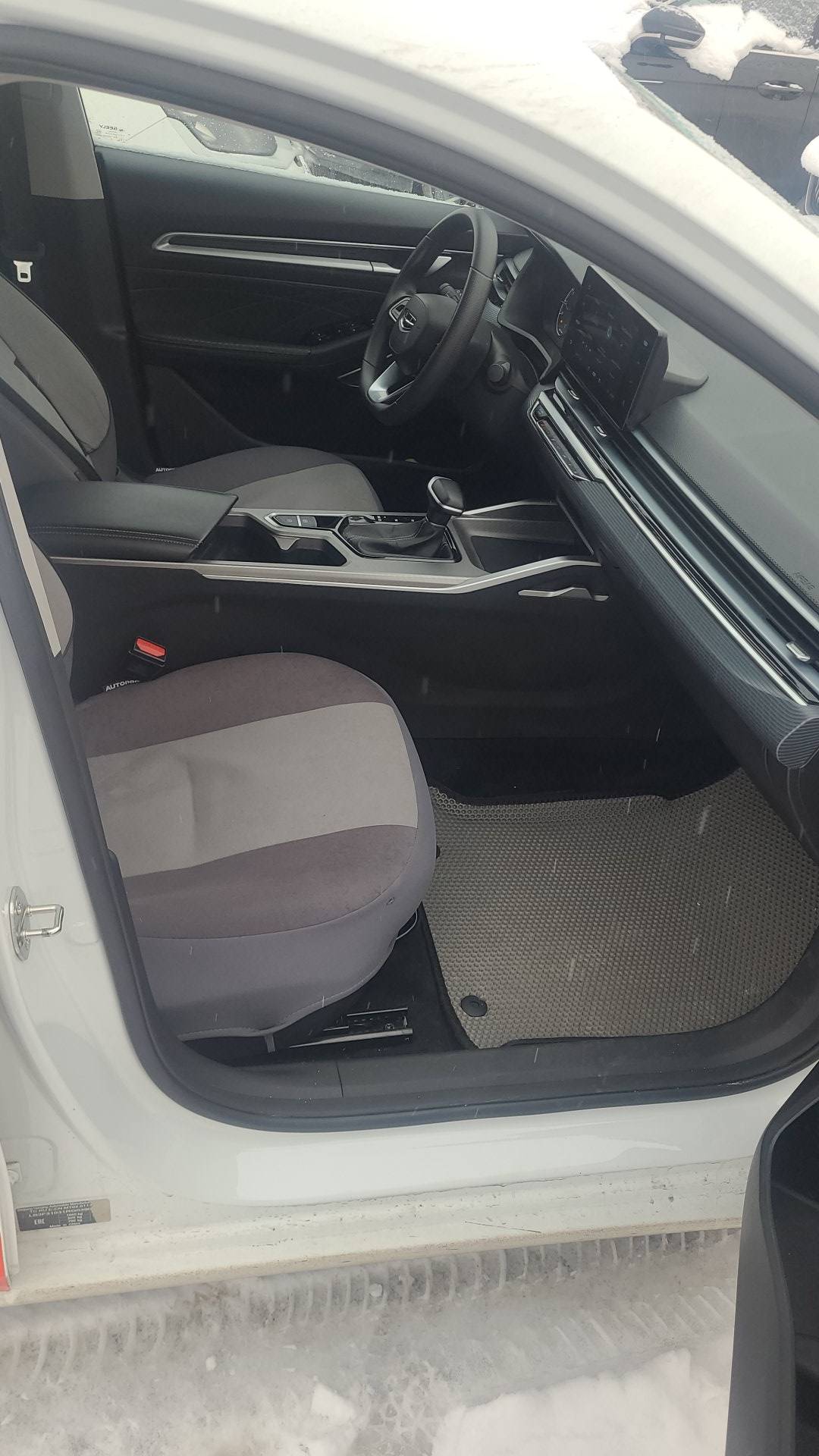 Geely Emgrand,  100 293 км, 2024 года в лизинг