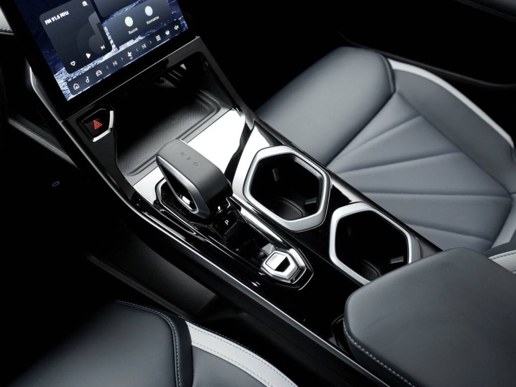 Geely Atlas Люкс 2.0Т АТ полный привод