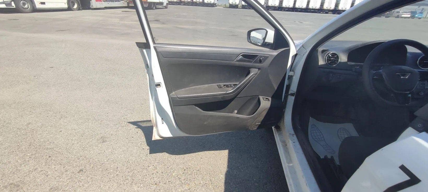 Jetta VA3,  145 039 км, 2023 года в лизинг