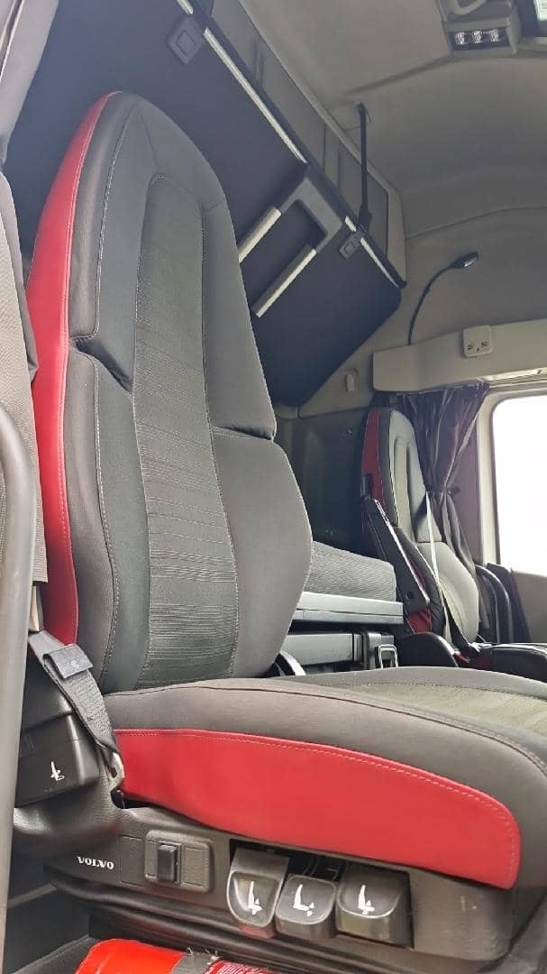 Volvo FH 500 6x2 (FH Globetrotter),  717 761 км, 2019 года в лизинг