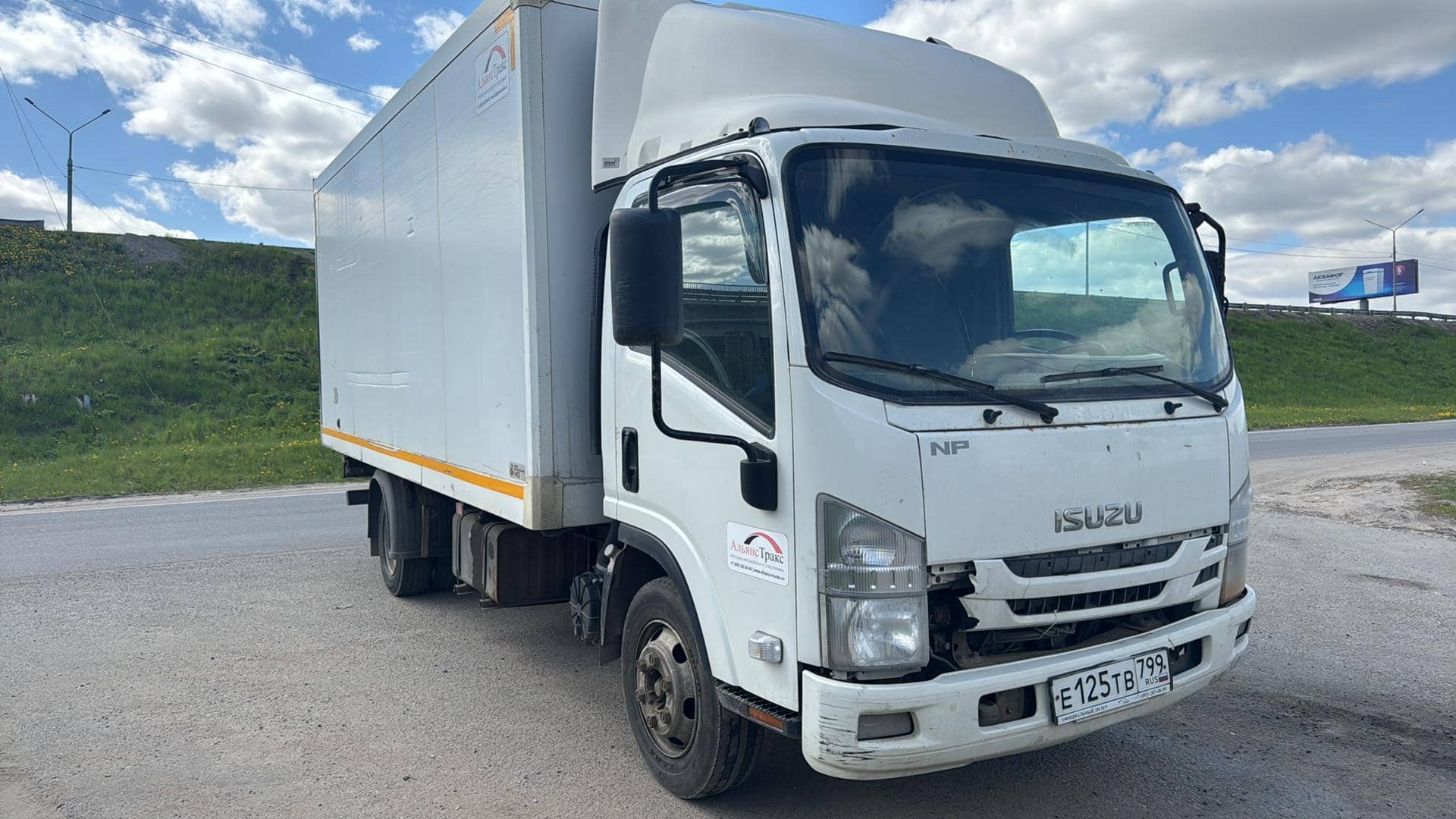 ISUZU NPR75LK,  329 884 км, 2019 года в лизинг
