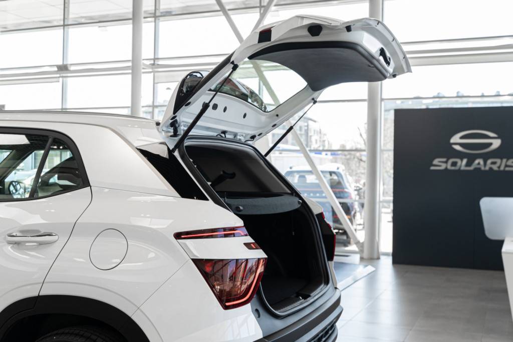 Solaris HC Lifestyle 1.6 6AT 2WD