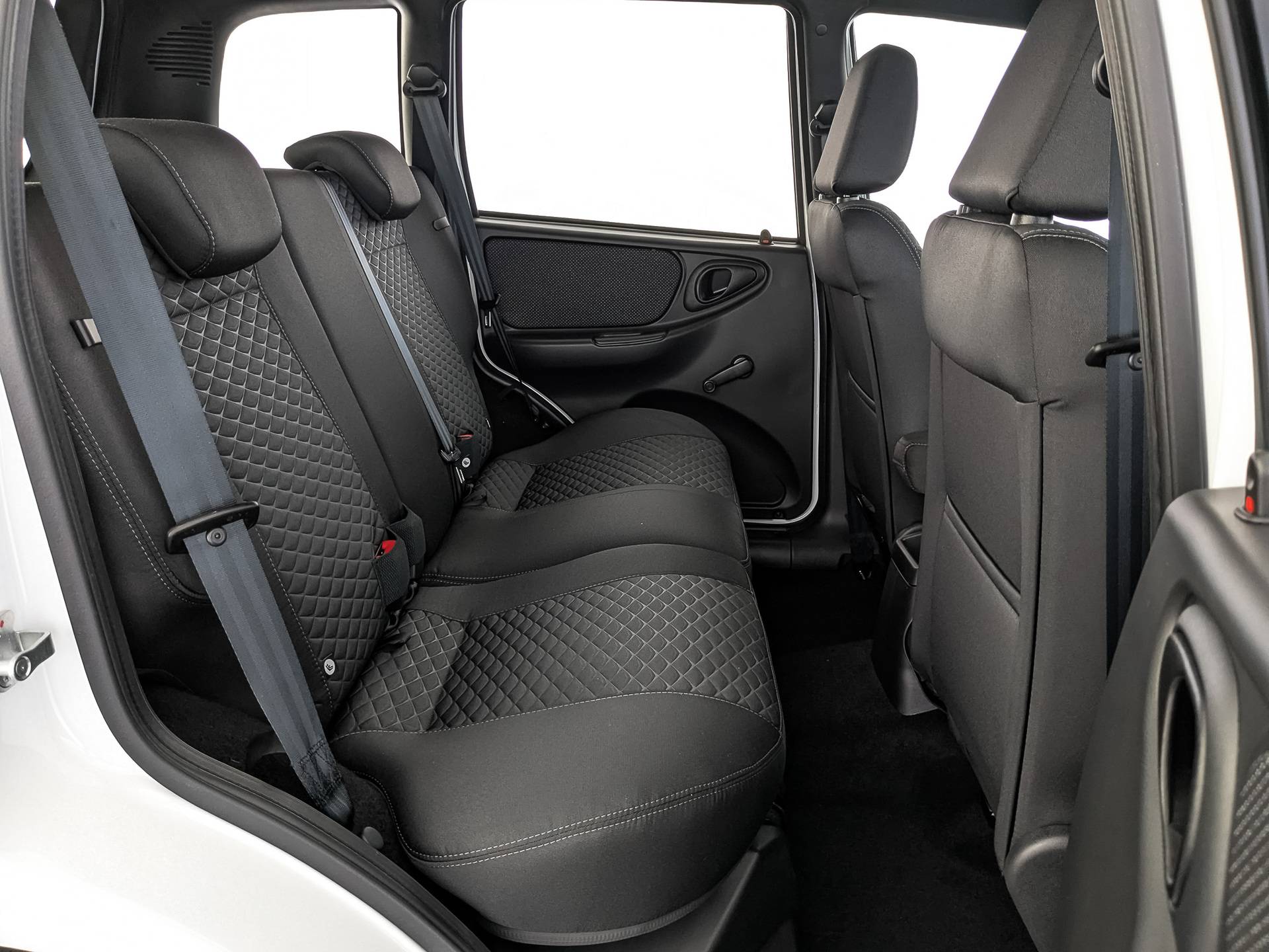 Lada Niva Travel BLACK 24 MMS IVI 1.7 80hp 5MT