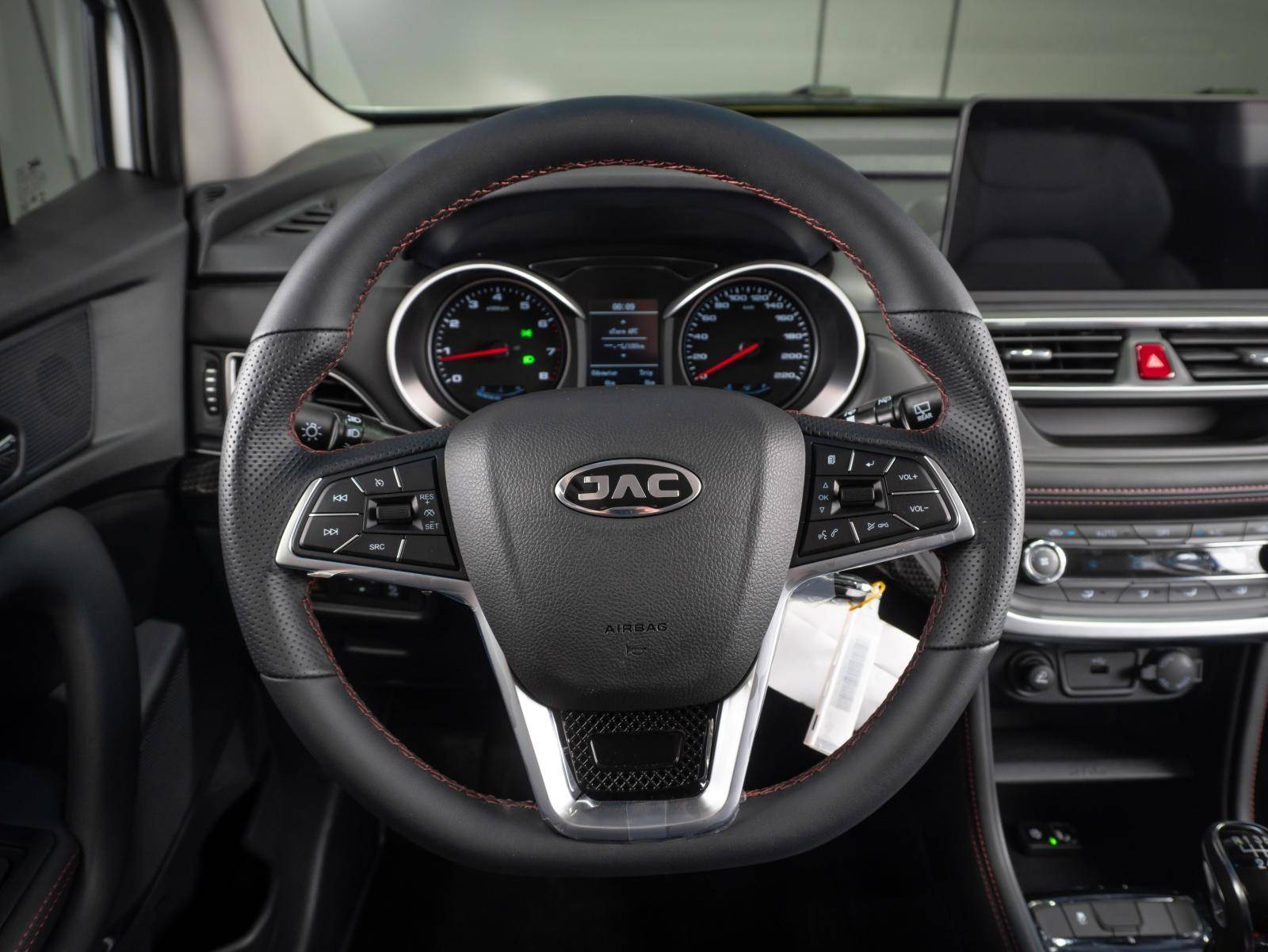 JAC JS3 Luxury 1.6 MT