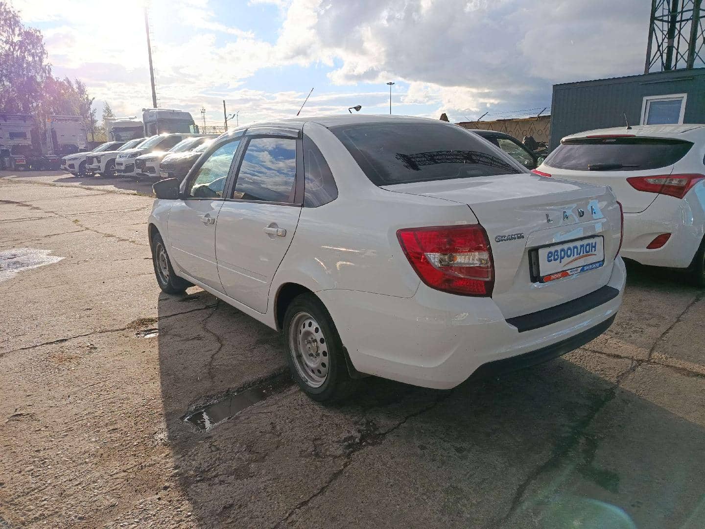 Lada Granta седан,  75 472 км, 2024 года в лизинг