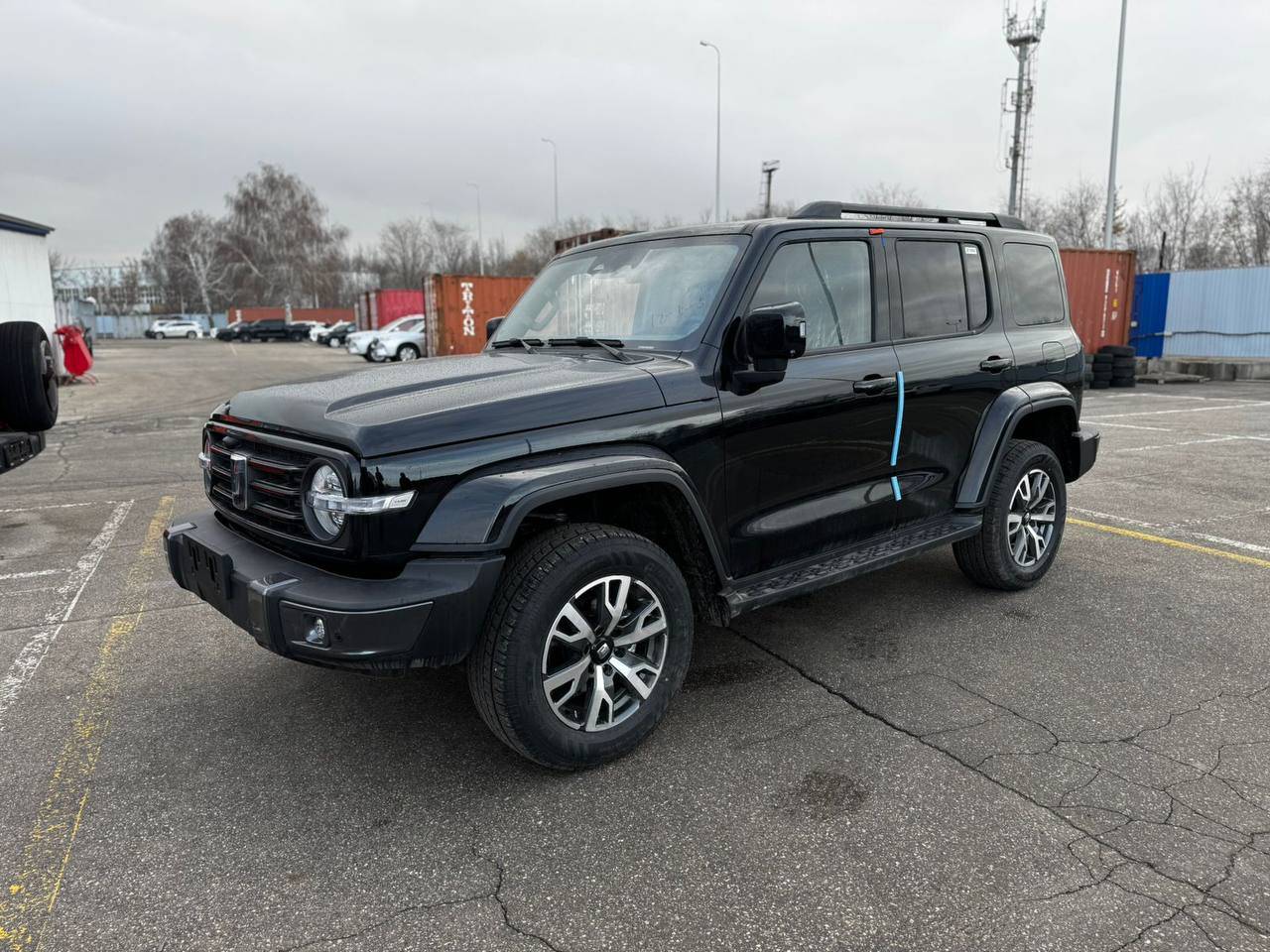 Tank 300 City Adventure 2.0 8AT 4WD