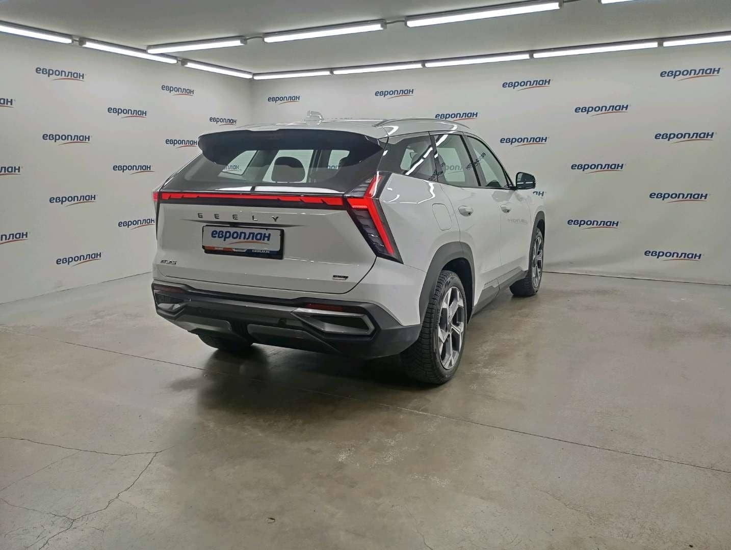 Geely Atlas,  21 226 км, 2024 года в лизинг