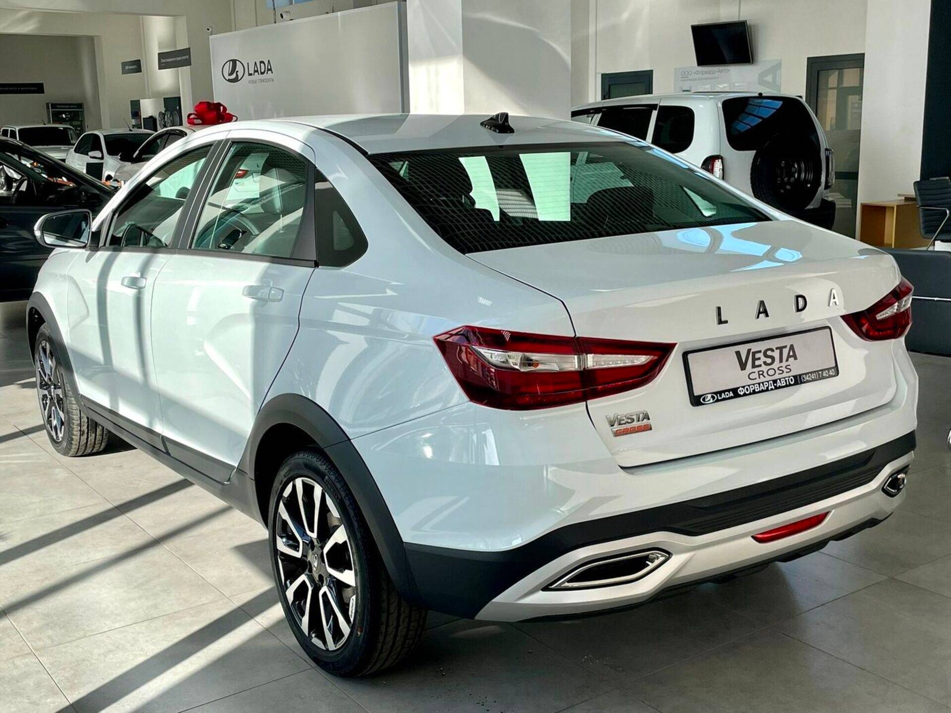 Lada Vesta Cross Life 1.6 106hp 5MT