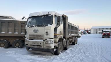 FAW CA3310P66K24T4E5 8х4