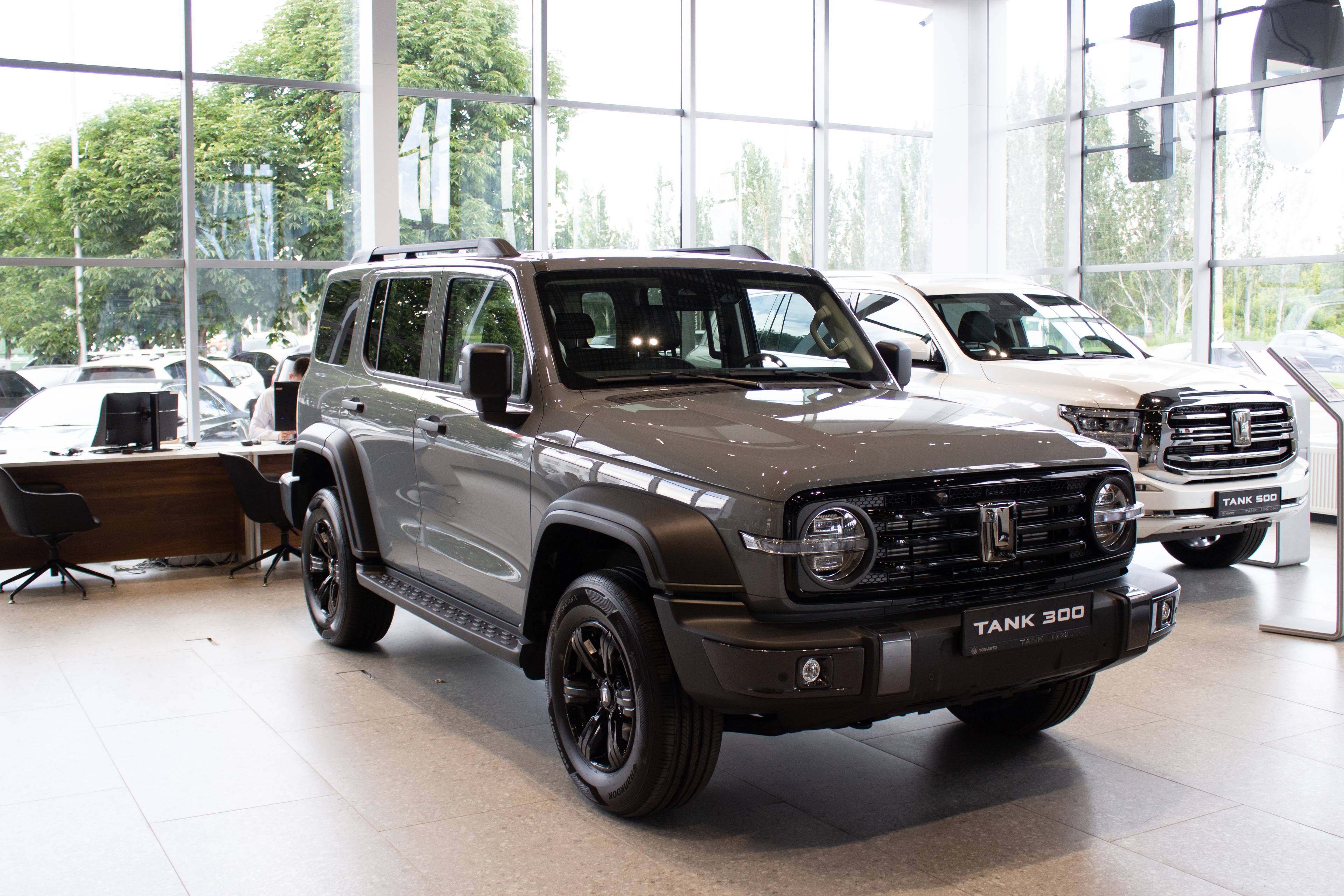 Tank 300 City Adventure 2.0 8AT 4WD