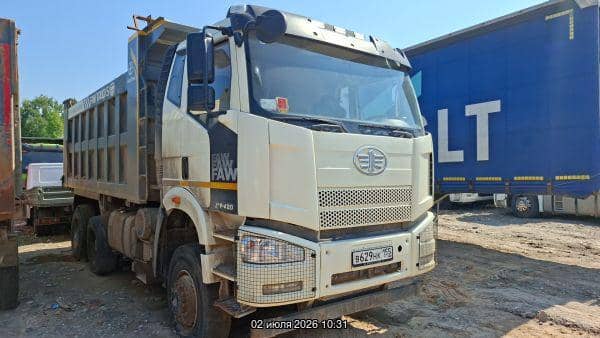 FAW CA3250P66K2T1E5 6х4,  108 932 км, 2022 года в лизинг