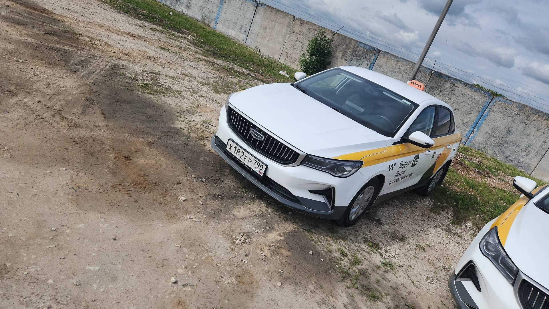 Geely Emgrand,  209 726 км, 2023 года в лизинг