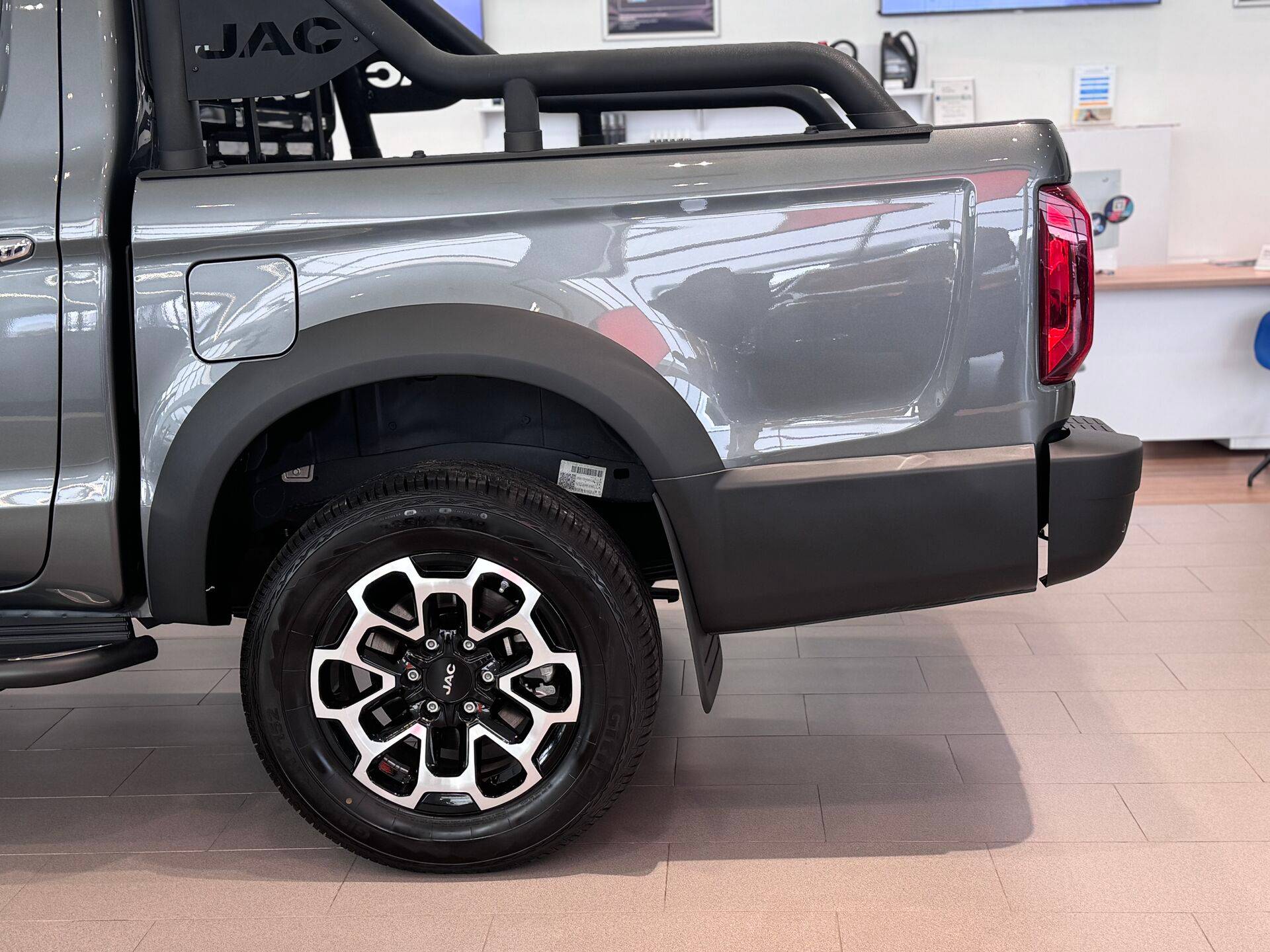 JAC T9 Explore 2.0T AT 4WD