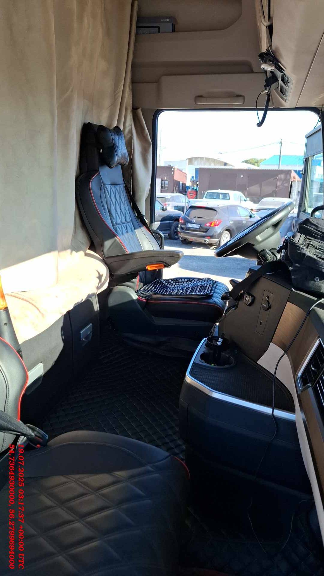 Sitrak С7Н MAX 6×4 ZZ4256V364HE,  147 383 км, 2023 года в лизинг