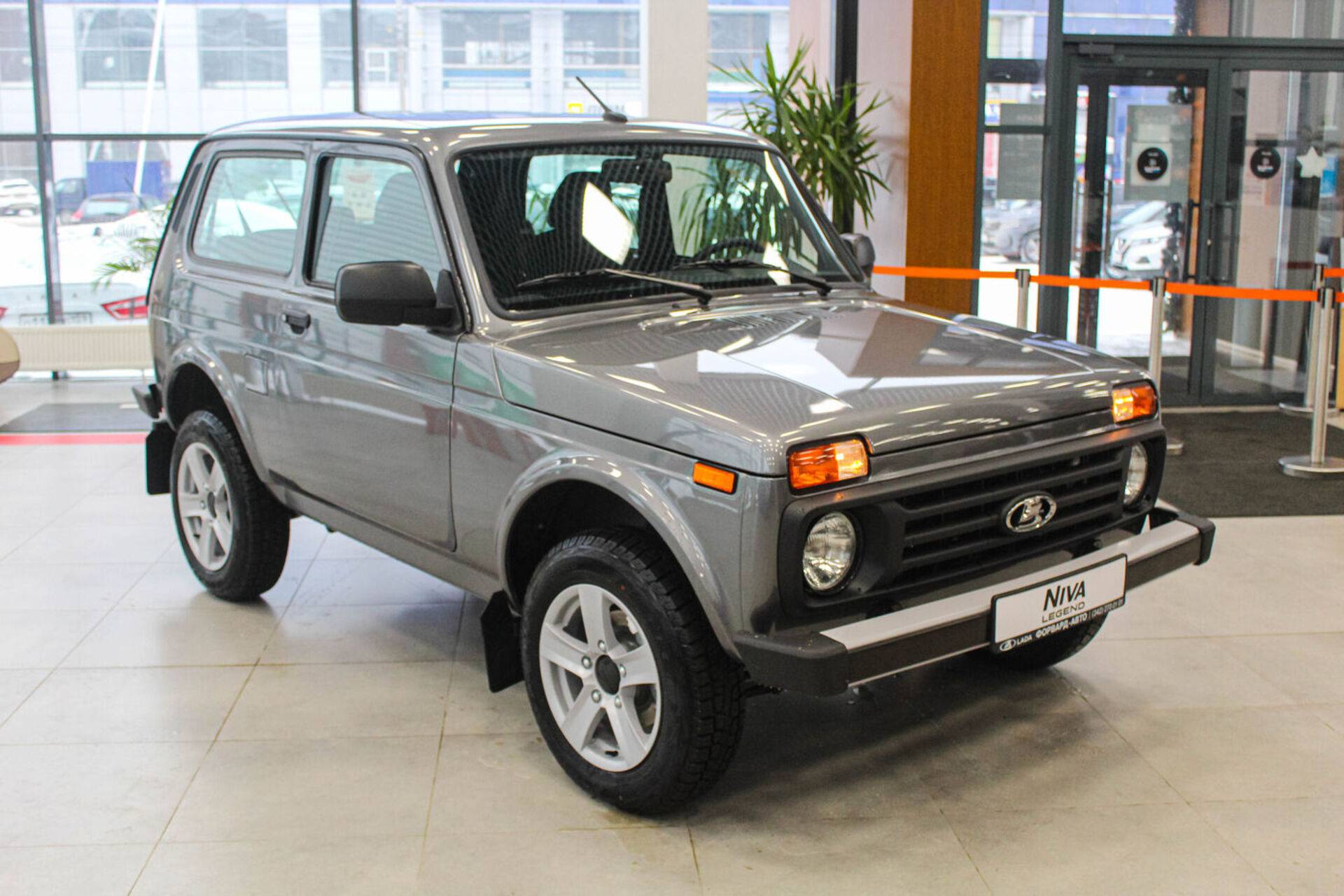 Lada Niva Legend 3 дв Luxe 24 1.7 5MT  