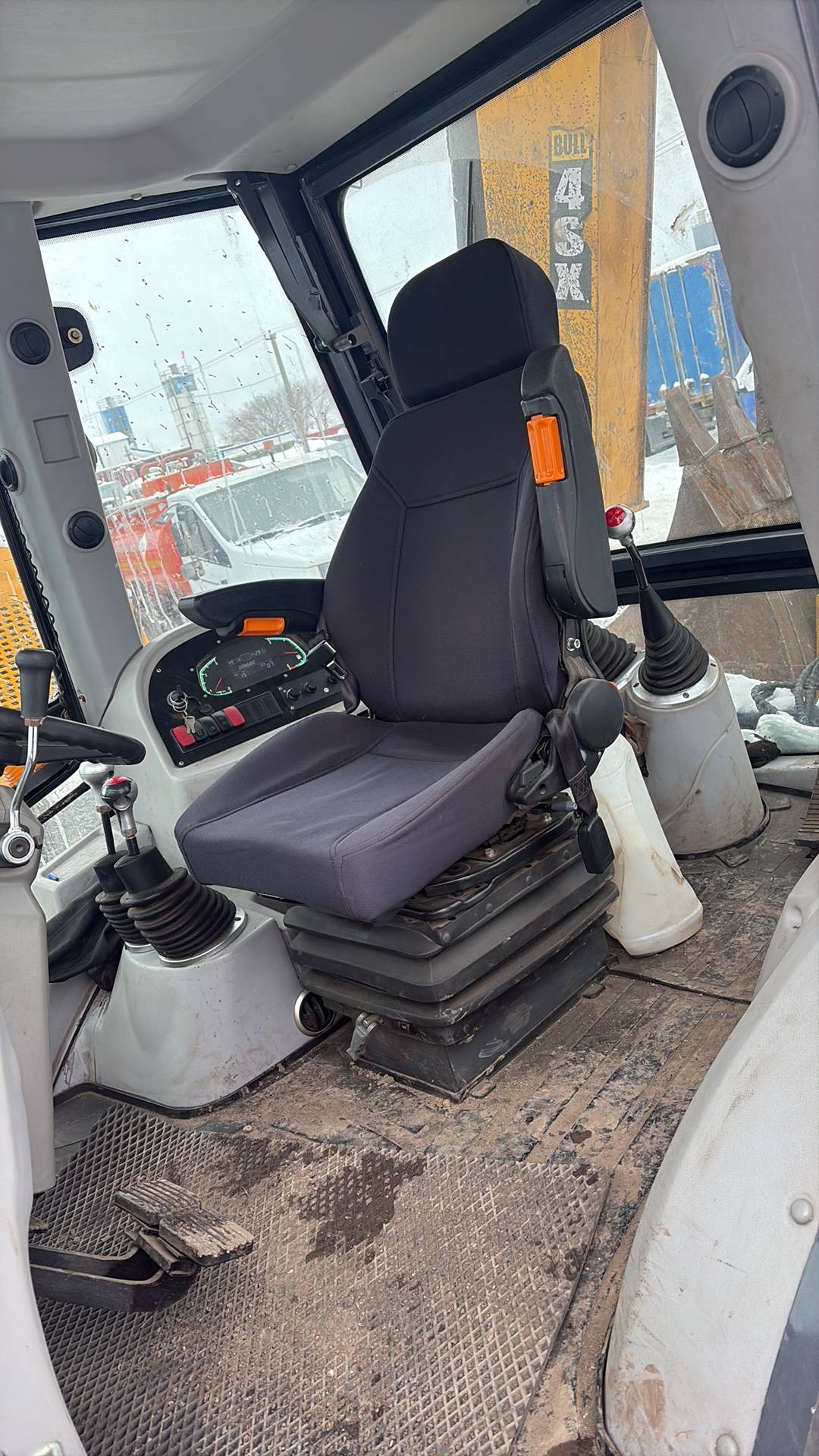 BULL 4SX, 2023 года