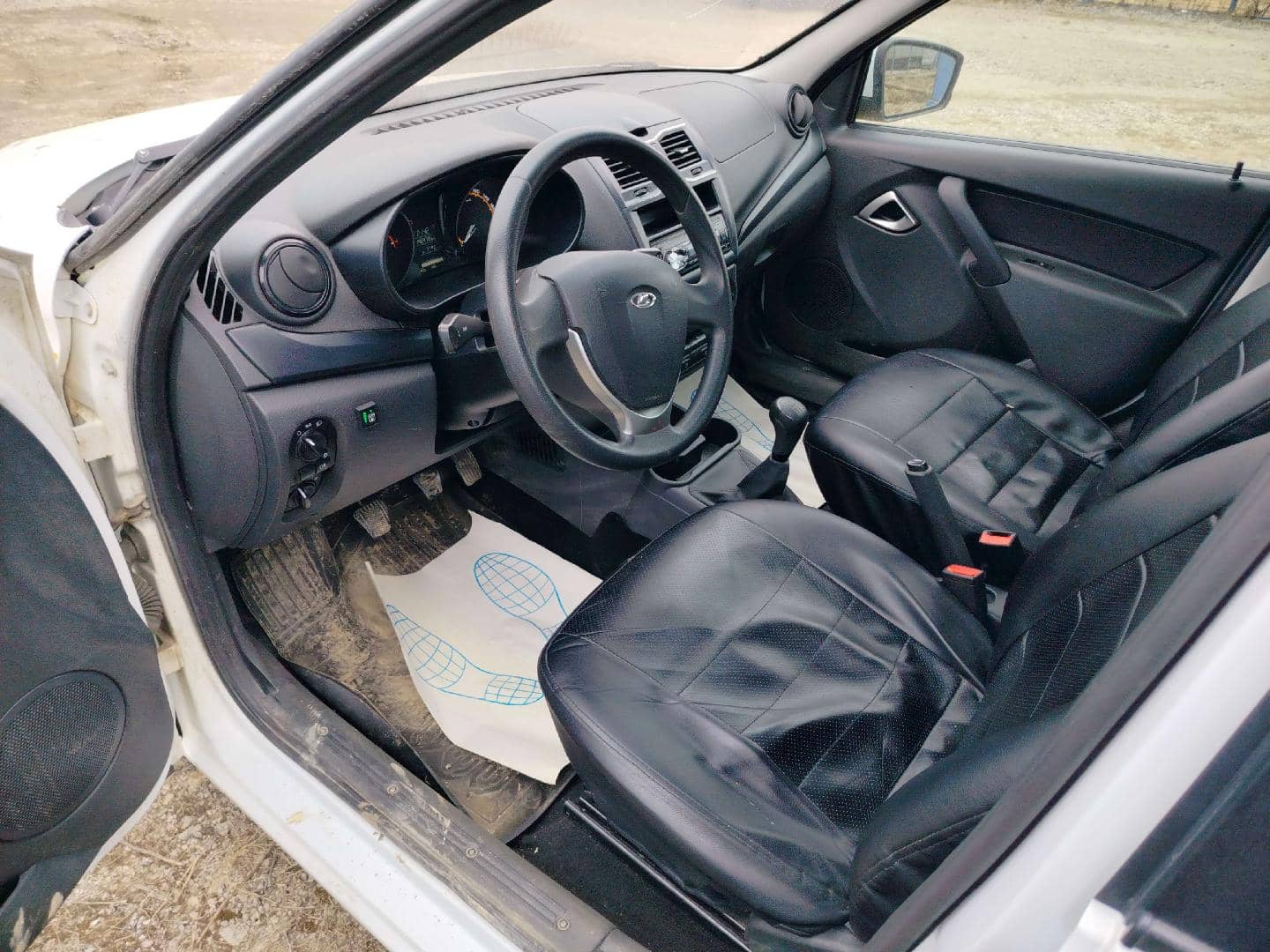 Lada Granta лифтбек,  146 478 км, 2023 года в лизинг