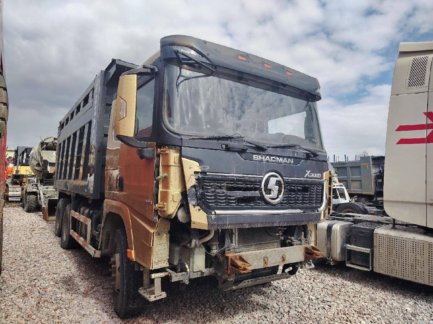 Shacman SX32586V384,  115 000 км, 2023 года в лизинг