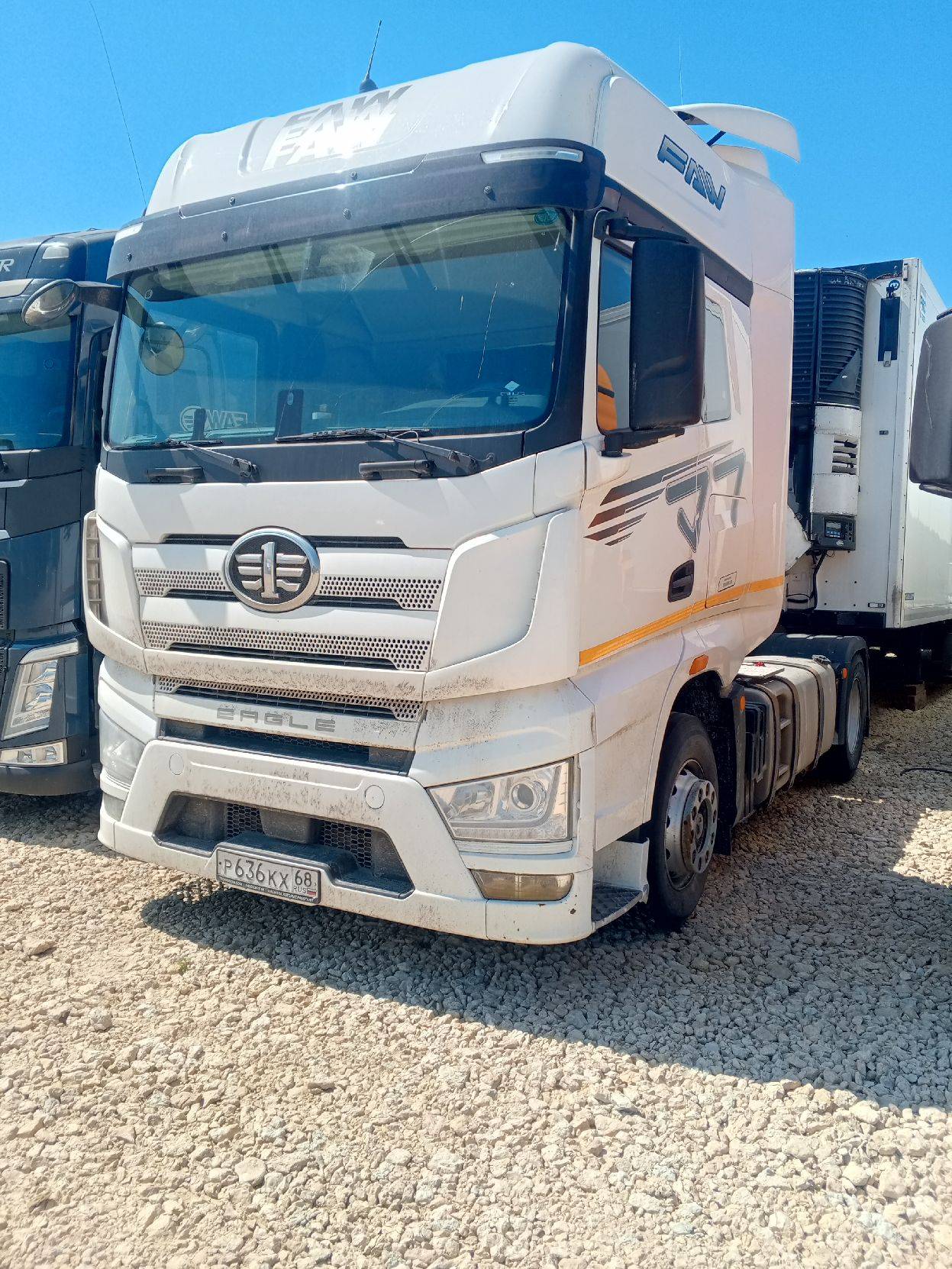 FAW CA4180P77K25E5 4x2,  349 059 км, 2023 года в лизинг