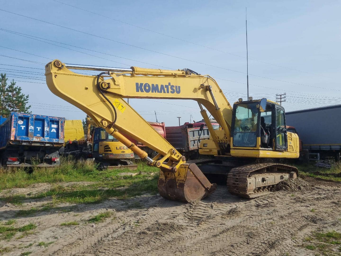 KOMATSU PC220-8MO, 2016 года в лизинг