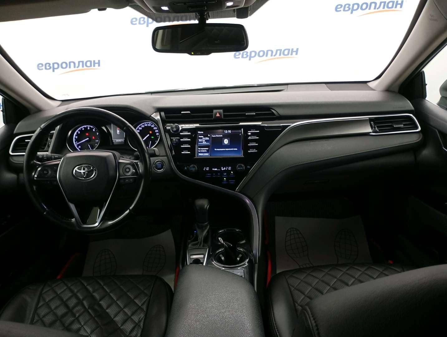 Toyota Camry,  265 821 км, 2020 года в лизинг