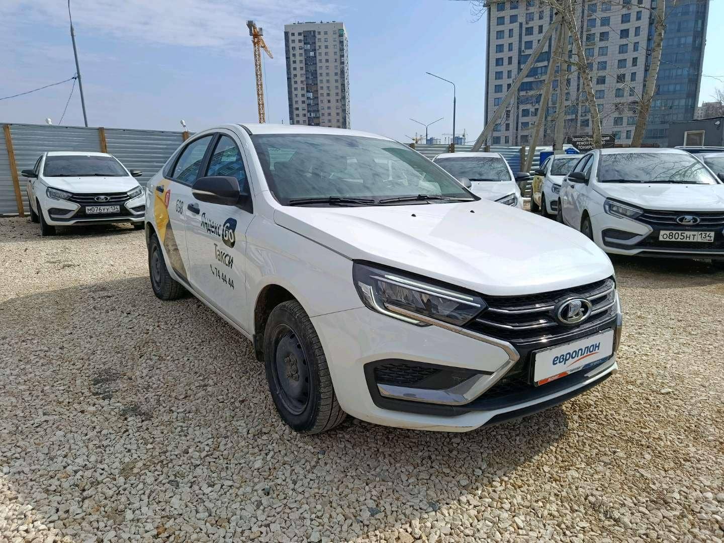 Lada Vesta седан,  148 621 км, 2023 года в лизинг