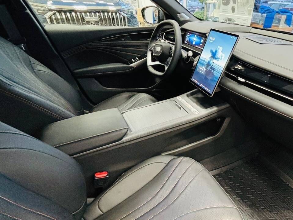 Geely Preface Flagship 2.0T 7DCT