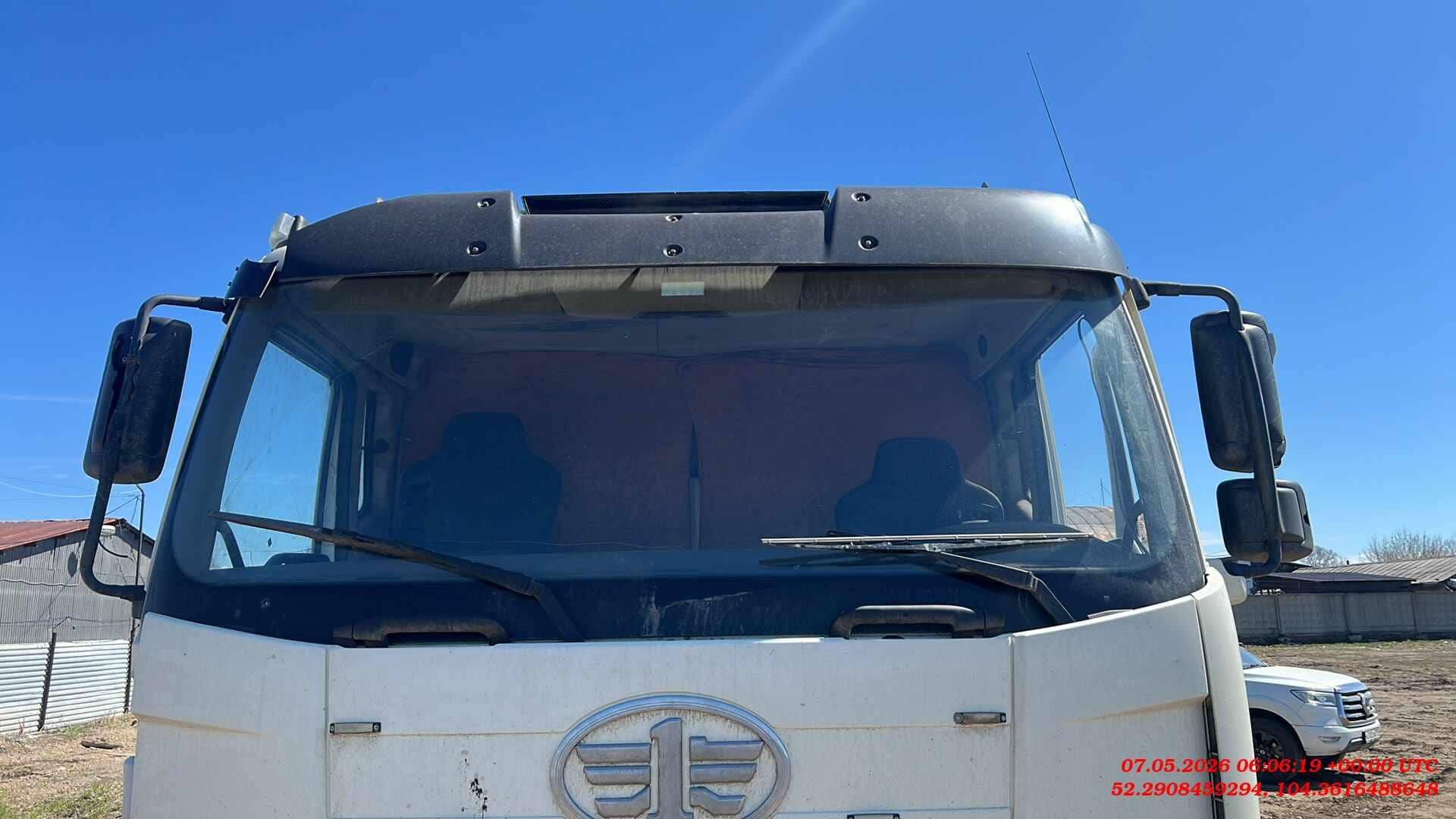 FAW CA3310P66K24T4E5 8х4,  99 437 км, 2023 года