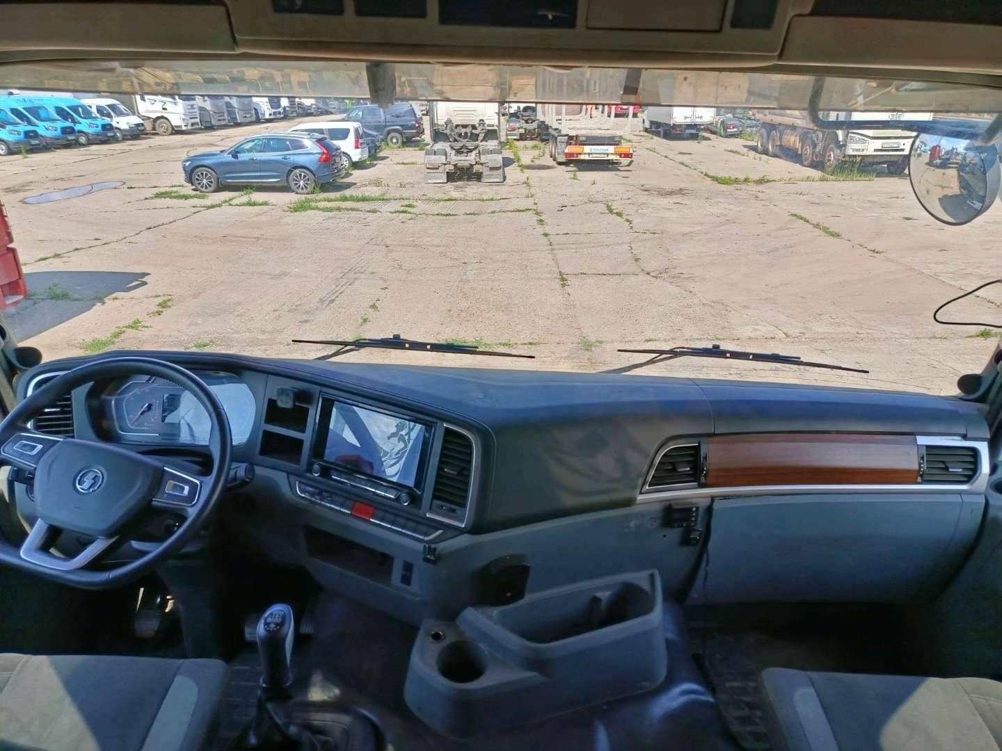 Shacman SX32586V385,  202 594 км, 2023 года в лизинг