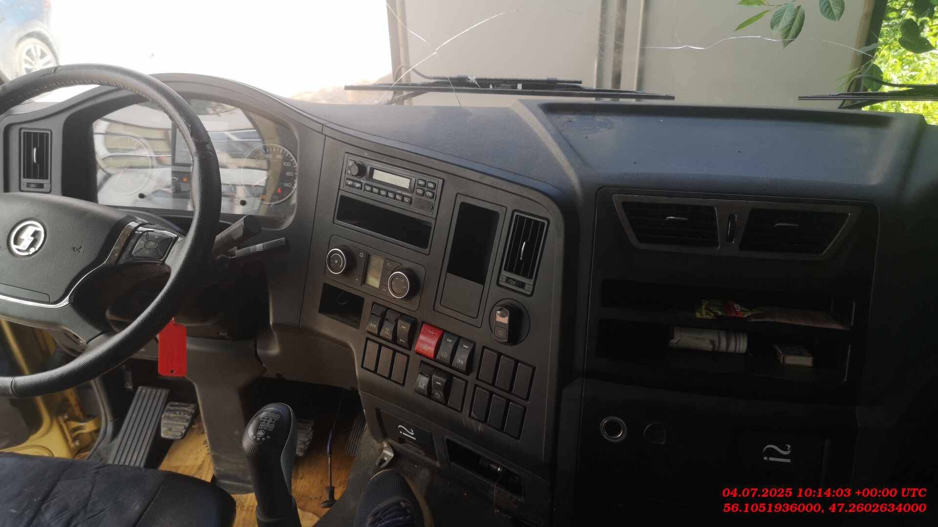 Shacman SX33186V366,  275 000 км, 2022 года в лизинг