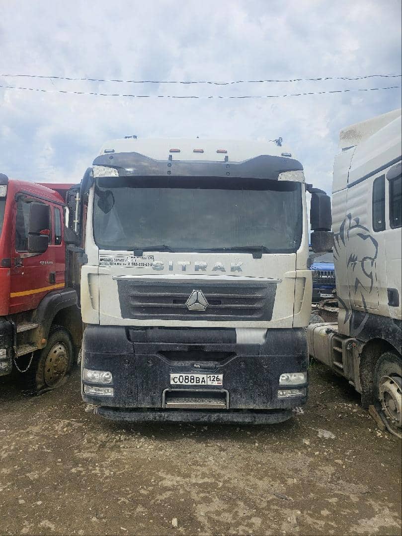 Sitrak С7Н 6×4 ZZ4256V364HE,  101 863 км, 2024 года в лизинг