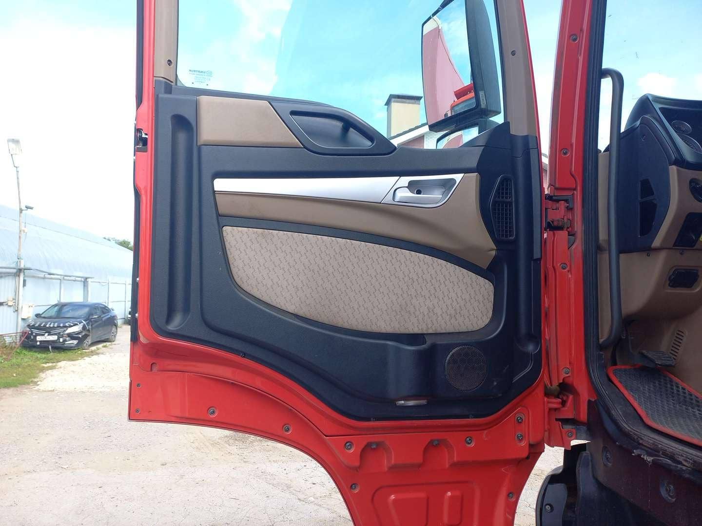 HOWO ZZ3317V386GE1 8х4,  162 707 км, 2024 года в лизинг