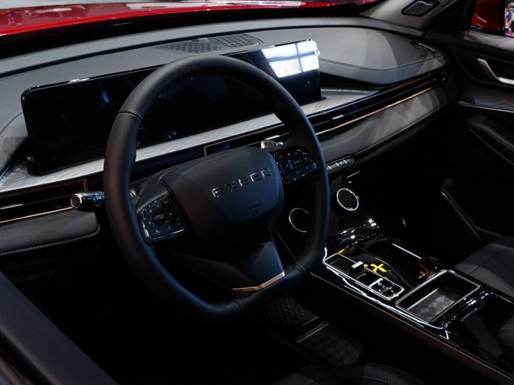 EXEED LX Prestige Plus 1.5T CVT 2WD