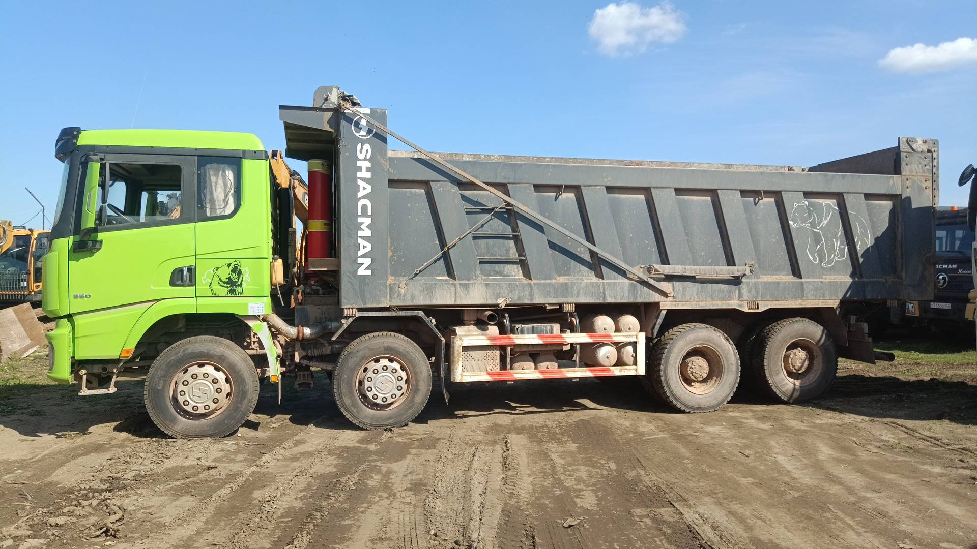 Shacman SX331863366,  166 438 км, 2023 года в лизинг