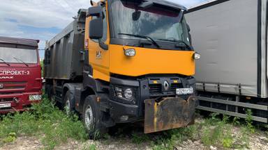 Renault К 440 8X4 (Day cab)