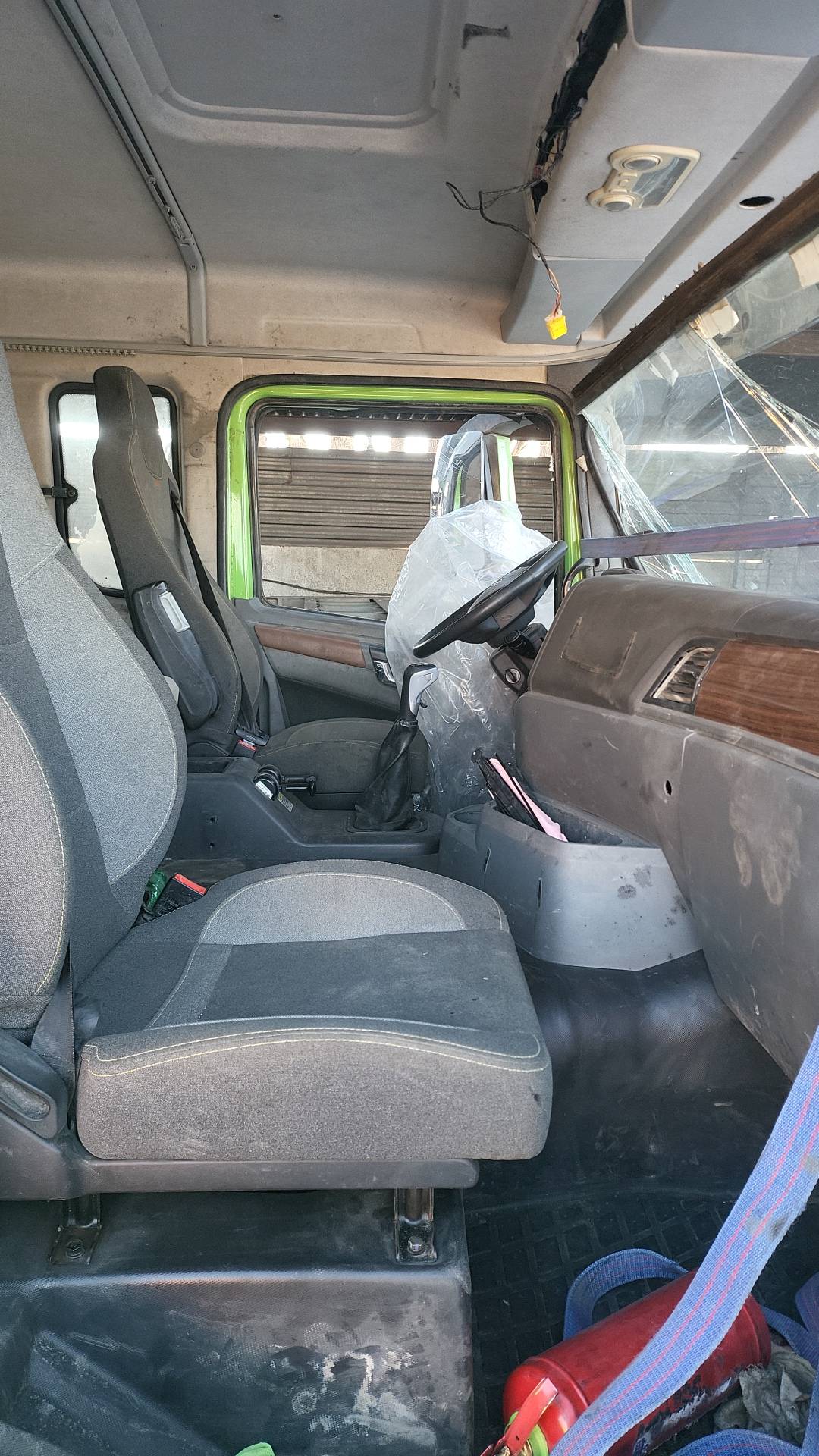 Shacman SX331863366,  100 000 км, 2023 года