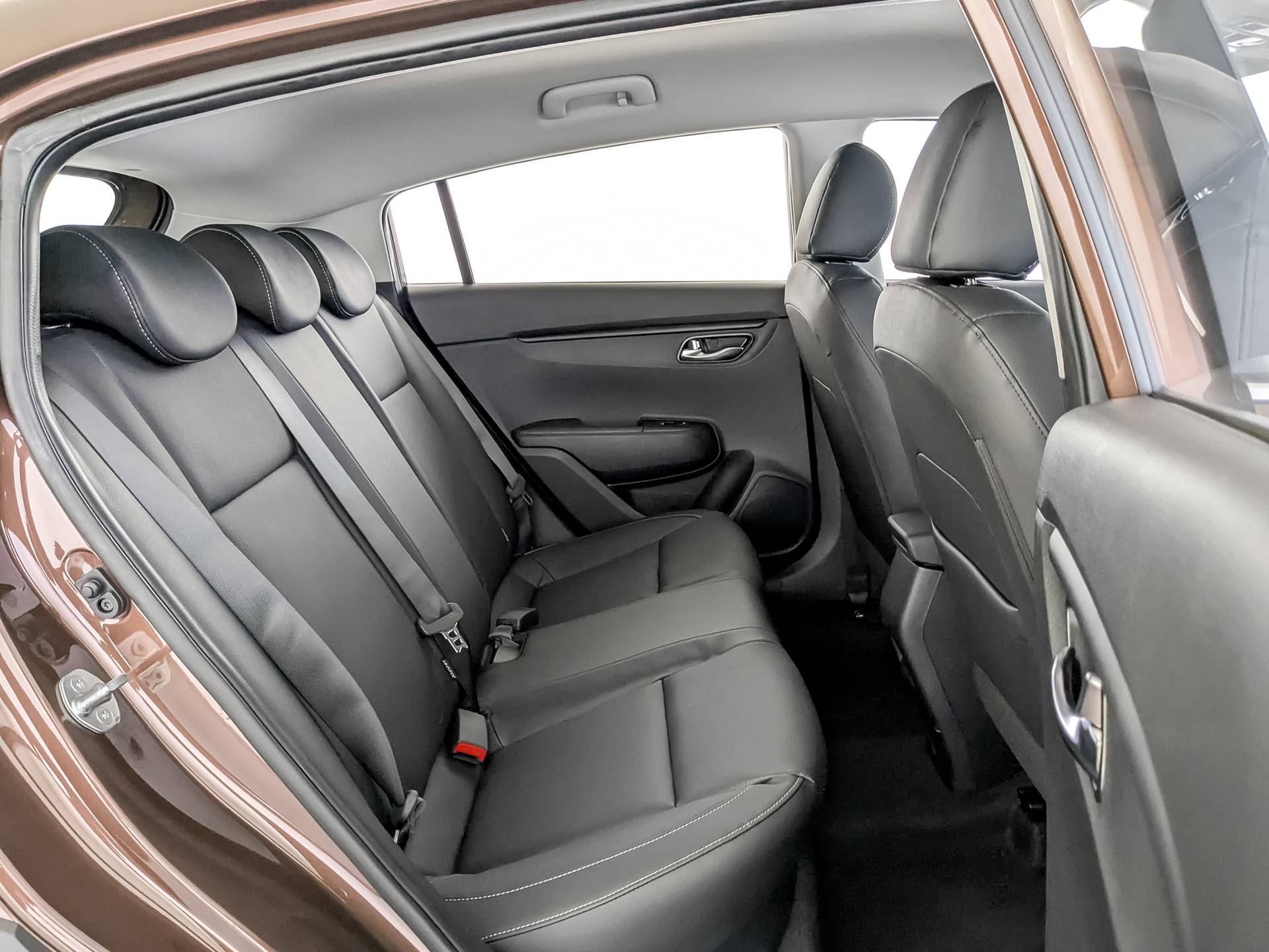 Solaris KRX Премиум 1.6 АТ (Premium)