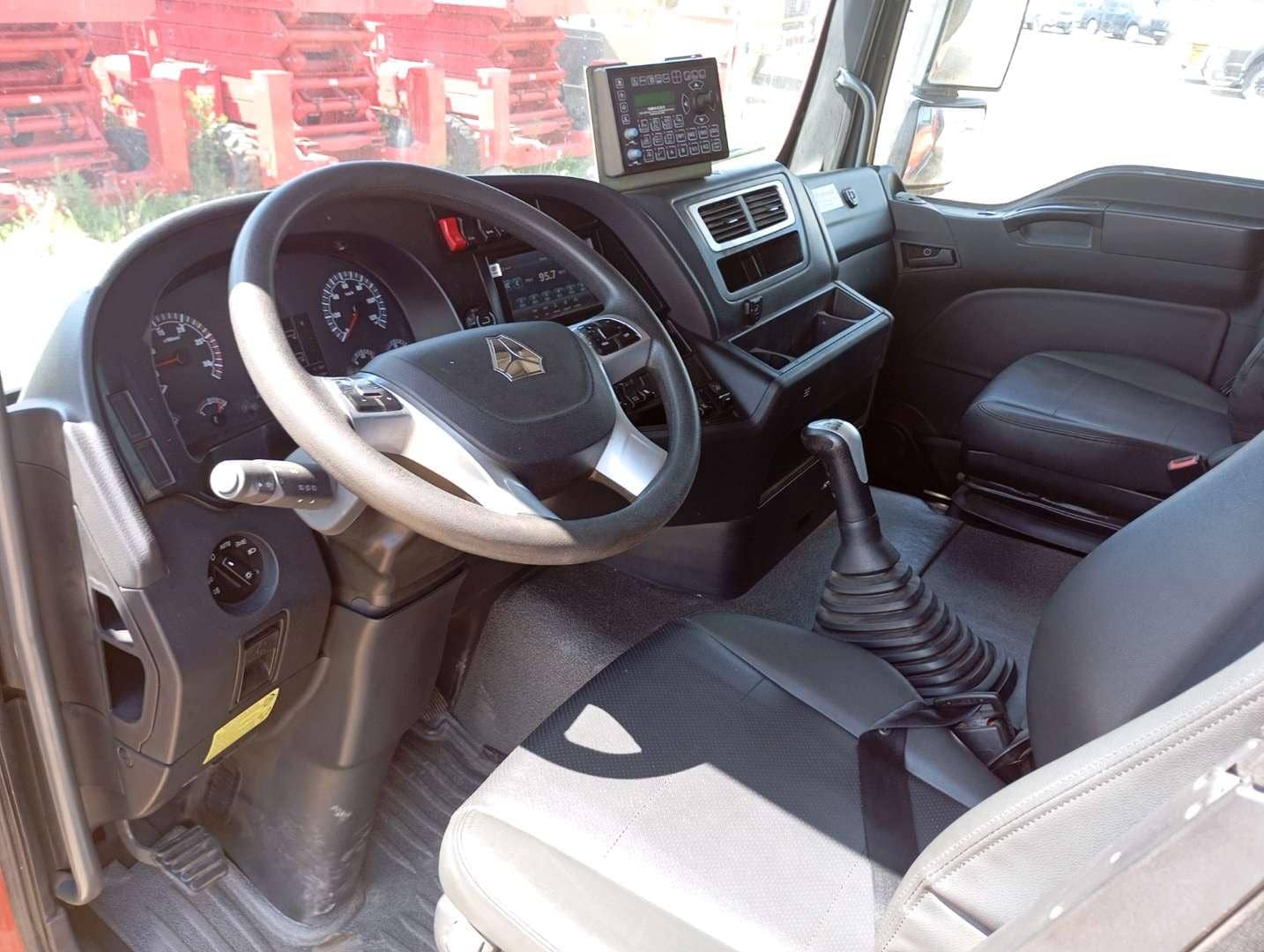 Sitrak C7H MAX ZZ3256V384ME,  48 633 км, 2024 года в лизинг