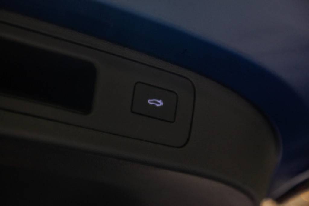 Geely Okavango Flagship 2.0T 7DCT 2WD